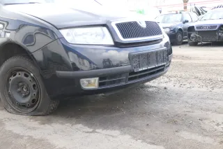 Skoda Fabia 6Y Stoßstange Stoßfänger vorne schwarz LF9R 2000-2004 - Bild 3