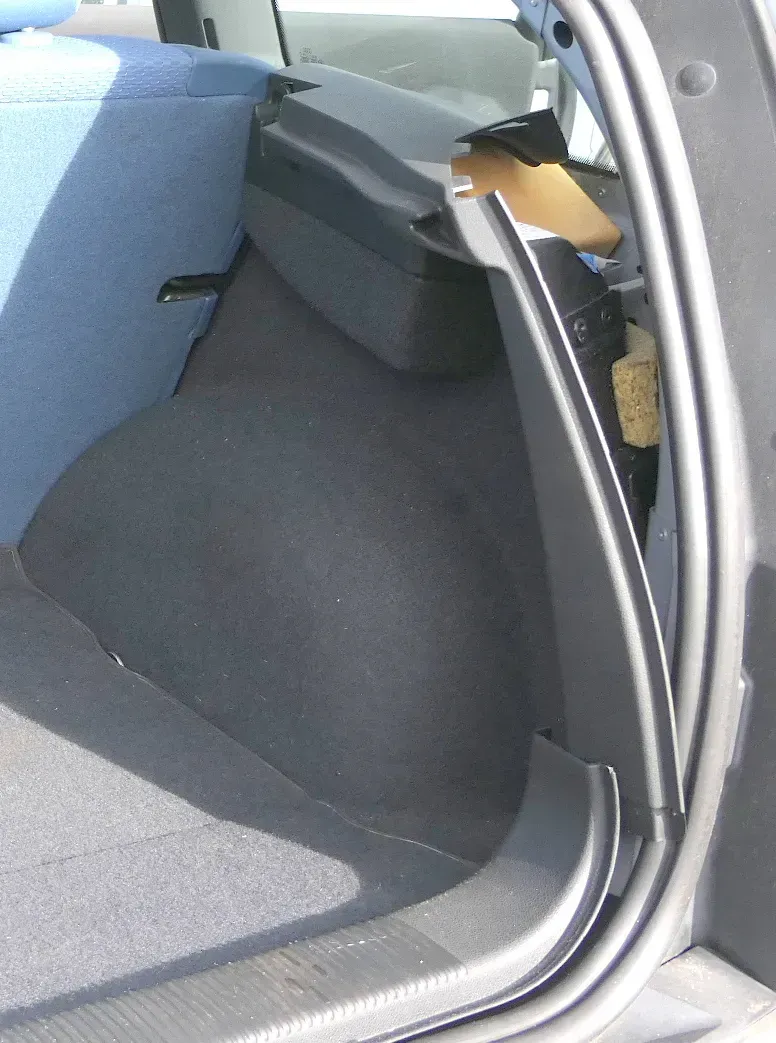 Audi A2 8Z Abdeckung Verkleidung Kofferraum hinten rechts 8Z0863880K 44H soul - Bild 1