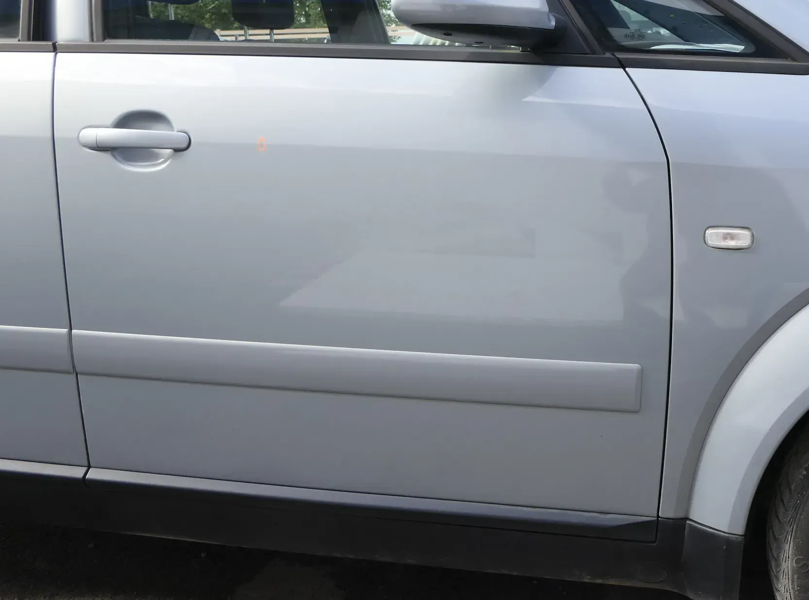 Audi A2 8Z Tür nur das Türblatt vorne rechts blau LY7R - ohne Anbauteile -kobalt - Bild 1