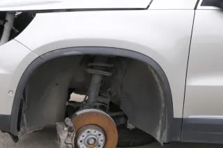 VW Tiguan Kotflügel vorne links original 5N0821105A + Leiste gelb beige LH1W - Bild 3