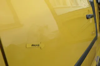 VW Caddy 3 2k Tür hinten rechts gelb Post L132 Schiebetür mit Scheibe - Bild 3