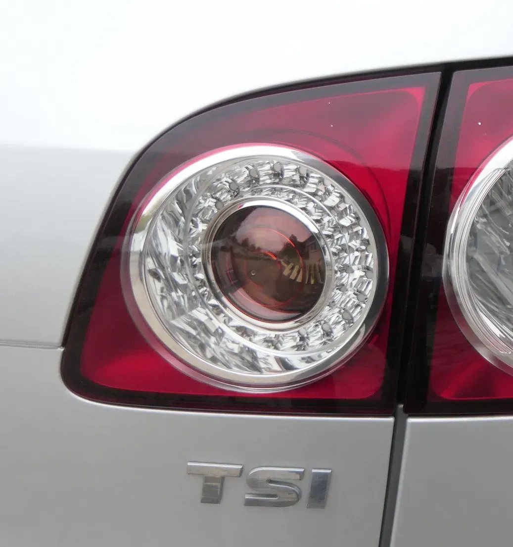 VW Golf Plus 5M Rücklicht hinten rechts innen Rückleuchte original 5M0945094S - Bild 1