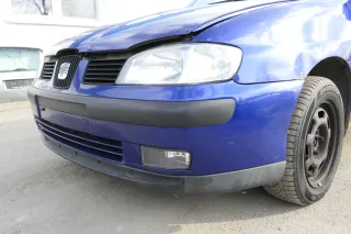 Seat Ibiza 6K Stoßstange Frontstoßstange vorne blau LS5N Facelift ab1999 Grill - Bild 3