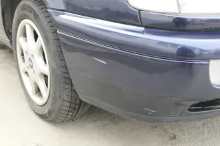 VW Passat 3A 35i Stoßstange vorne Frontstoßstange mit Pralldämpfe vorn blau LN5Y - Bild 8