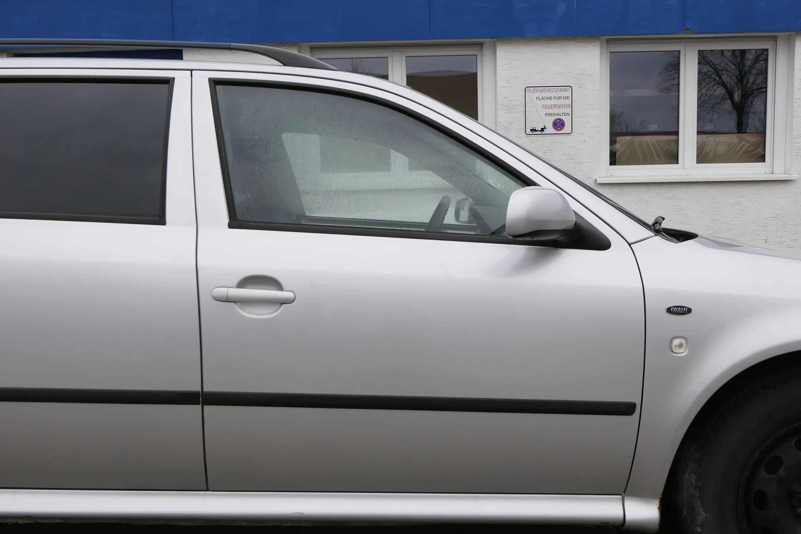Skoda Octavia 1U Kombi + Limo Tür vorne rechts Beifahrertür grau silber LF7T 910 - Bild 1