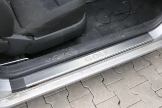 VW Golf 4 Einstiegsleisten rechts + links vorne 2/3-Türer vy E Kamei chrom silbe - Bild 4