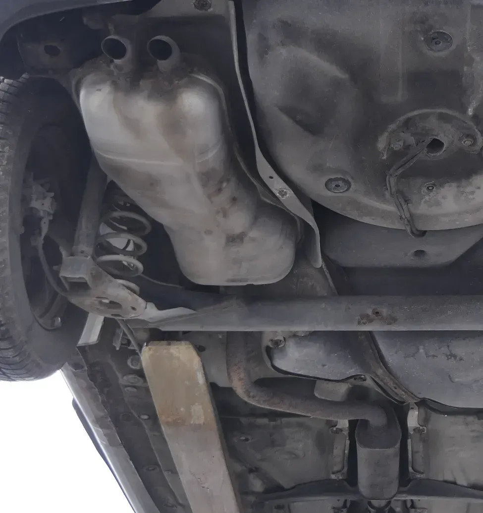Audi A3 8L Auspuff Endschalldämpfer hinten 1,8 AGN APG 92kw V5 Mittelschalldämpf - Bild 1