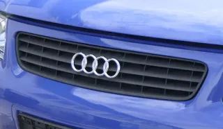 Audi A3 8L bis ca. Mitte 1999 Kühlergrill Grill 8L0807683 8L0 807 683 - Bild 3