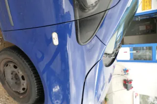 VW Fox 5Z Kotflügel vorne rechts blau LL5M - Bild 5