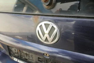 VW Passat 3B Kombi Variant Heckklappe Klappe hinten mit Scheibe blau LN5Y - Bild 5