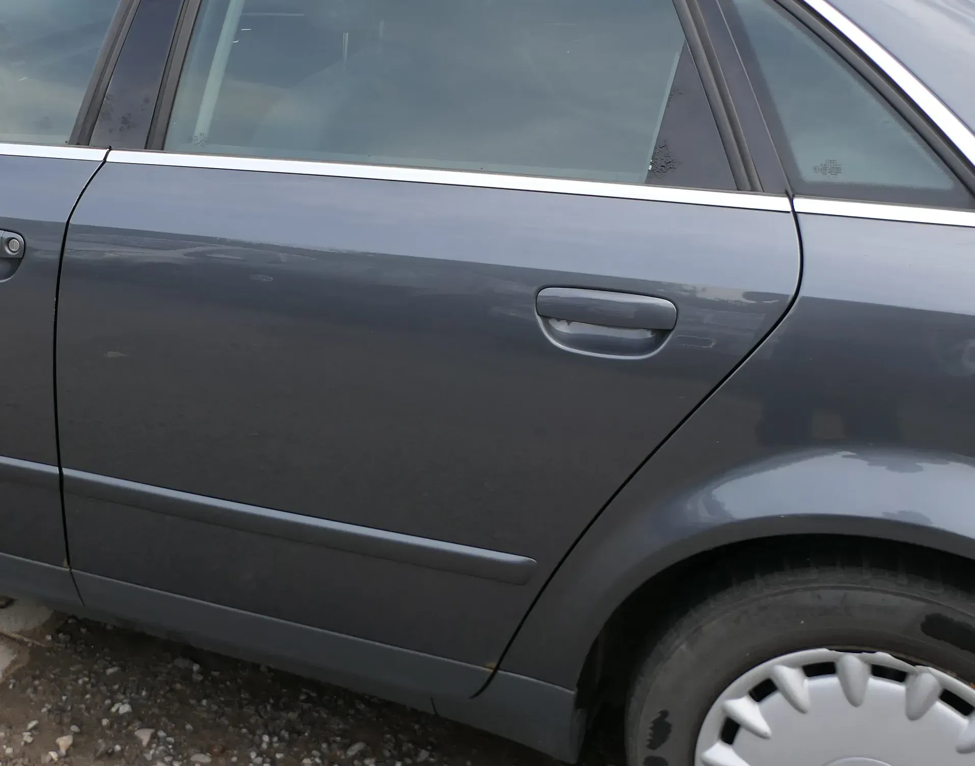 A4 B6 8E Türblatt Tür hinten links grau LX7Z - Bild 1
