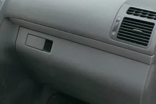 VW Touran Armaturenbrett Verkleidung Klappe Abdeckung Dekor silber netzoptik - Bild 2