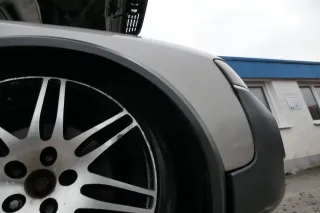 Audi A6 4Z Allroad Kotflügel vorne rechts grau + Leiste - Bild 7