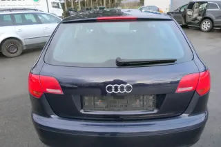 Audi A3 8P 4/5-Türer Heckklappe Klappe hinten blau LZ5J- ohne Anbauteile - Bild 1