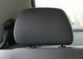 1x Skoda Fabia 6Y Kopfstütze hinten rechts oder links - dunkel anthrazit - Bild 1