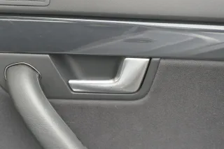 1x A4 8E B6 Türverkleidung Verkleidung Tür hinten rechts soul schwarz - Bild 3