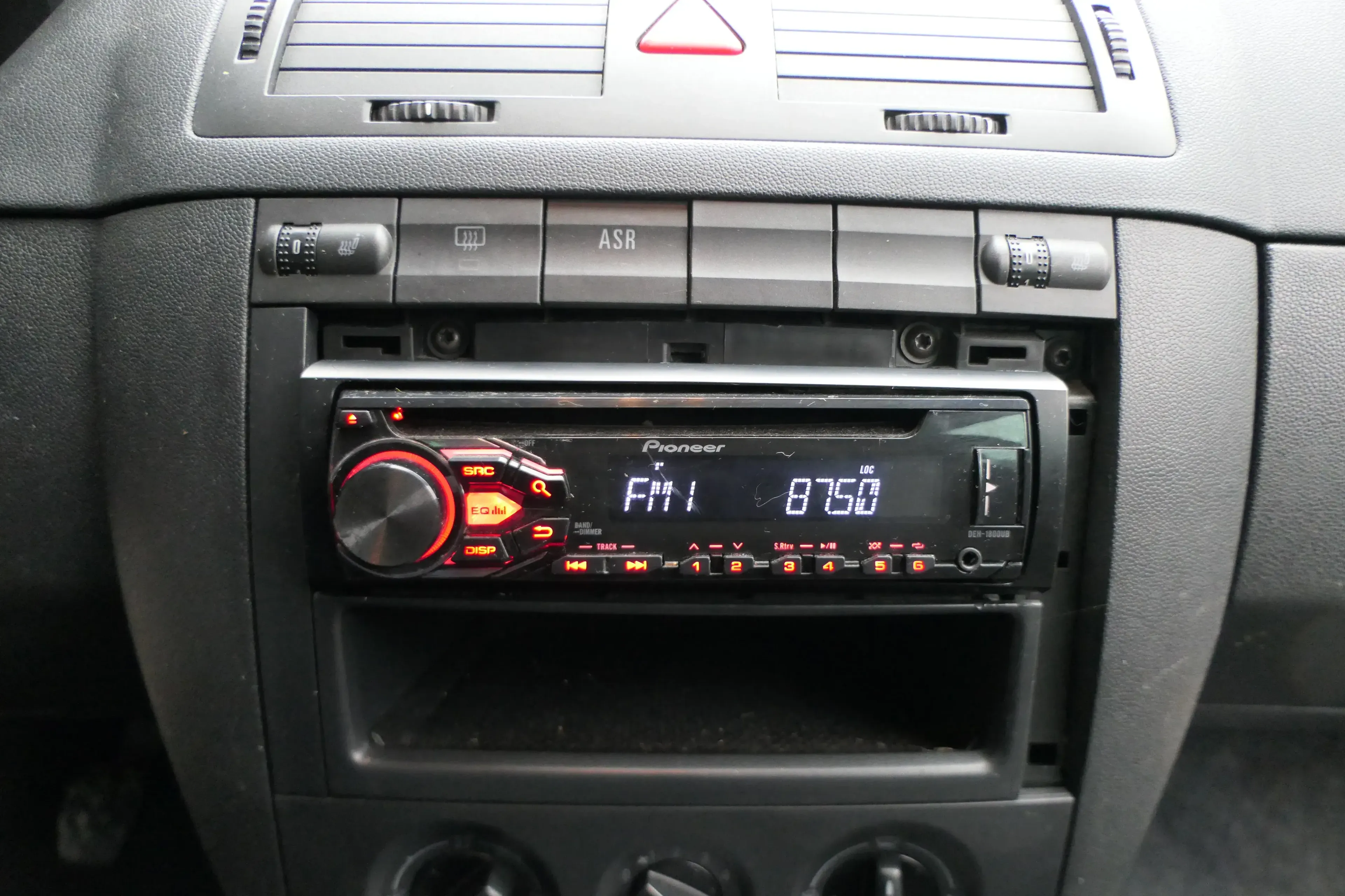 VW Golf 4 Bora T5 T4 Radio Pioneer Flac CD-Player USB DEH-1800UB - Bild 1