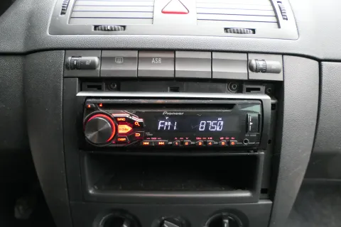 VW Golf 4 Bora T5 T4 Radio Pioneer Flac CD-Player USB DEH-1800UB