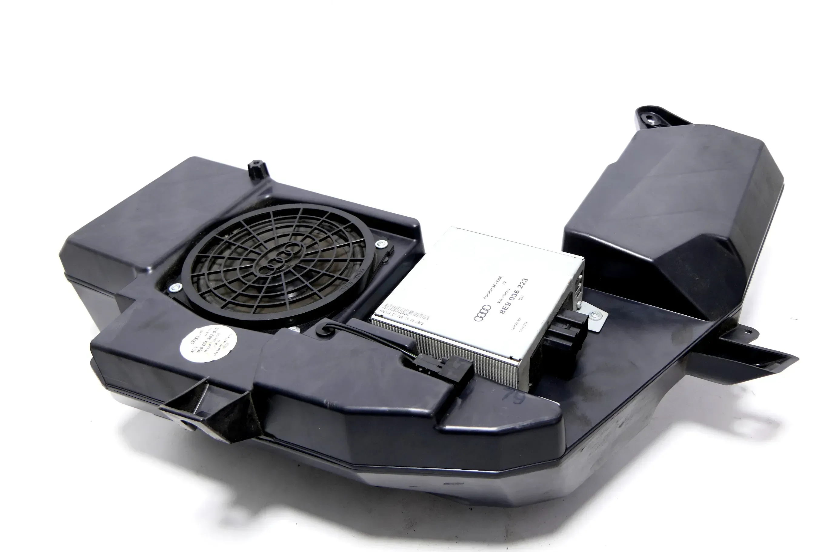 Audi A4 8E B6 Avant Kombi Subwoofer 8E9035382 03S Lautsprecher Bassbox Bose - Bild 1