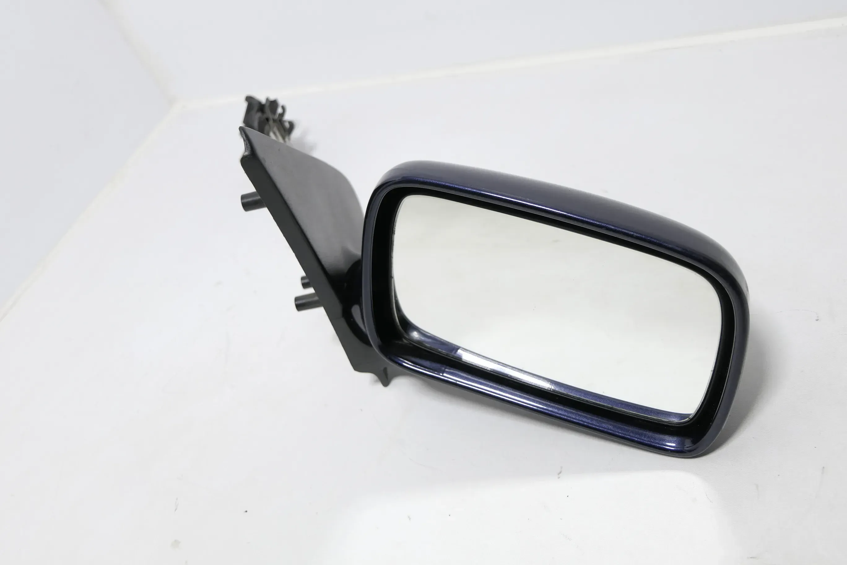 VW Polo 6N manueller manuell Spiegel Außenspiegel rechts mit Glas blau LN5Y wind - Bild 1