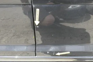 VW Touran 1T 1T3 Tür vorne rechts Beifahrertür schwarz LC9Z meta ohne Anbauteile - Bild 2