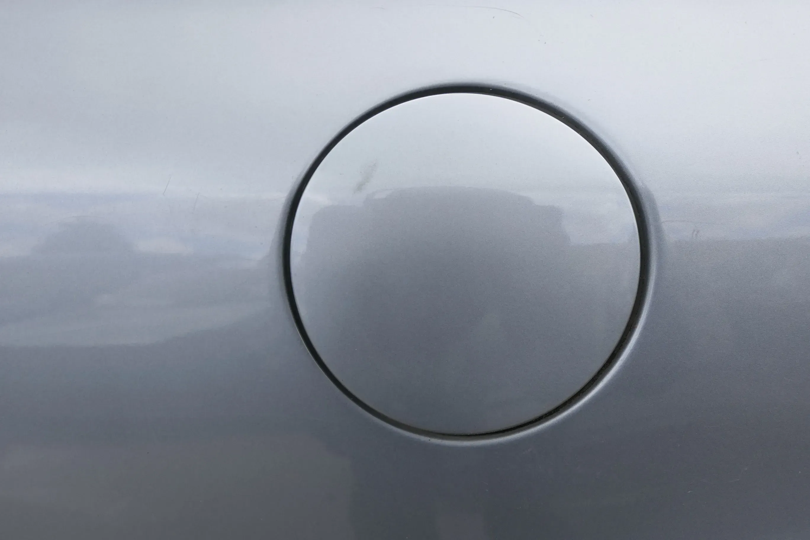 Skoda Octavia 1U Combi Tankdeckel Deckel Tank Tankverschluß silber grau LF7U - Bild 1