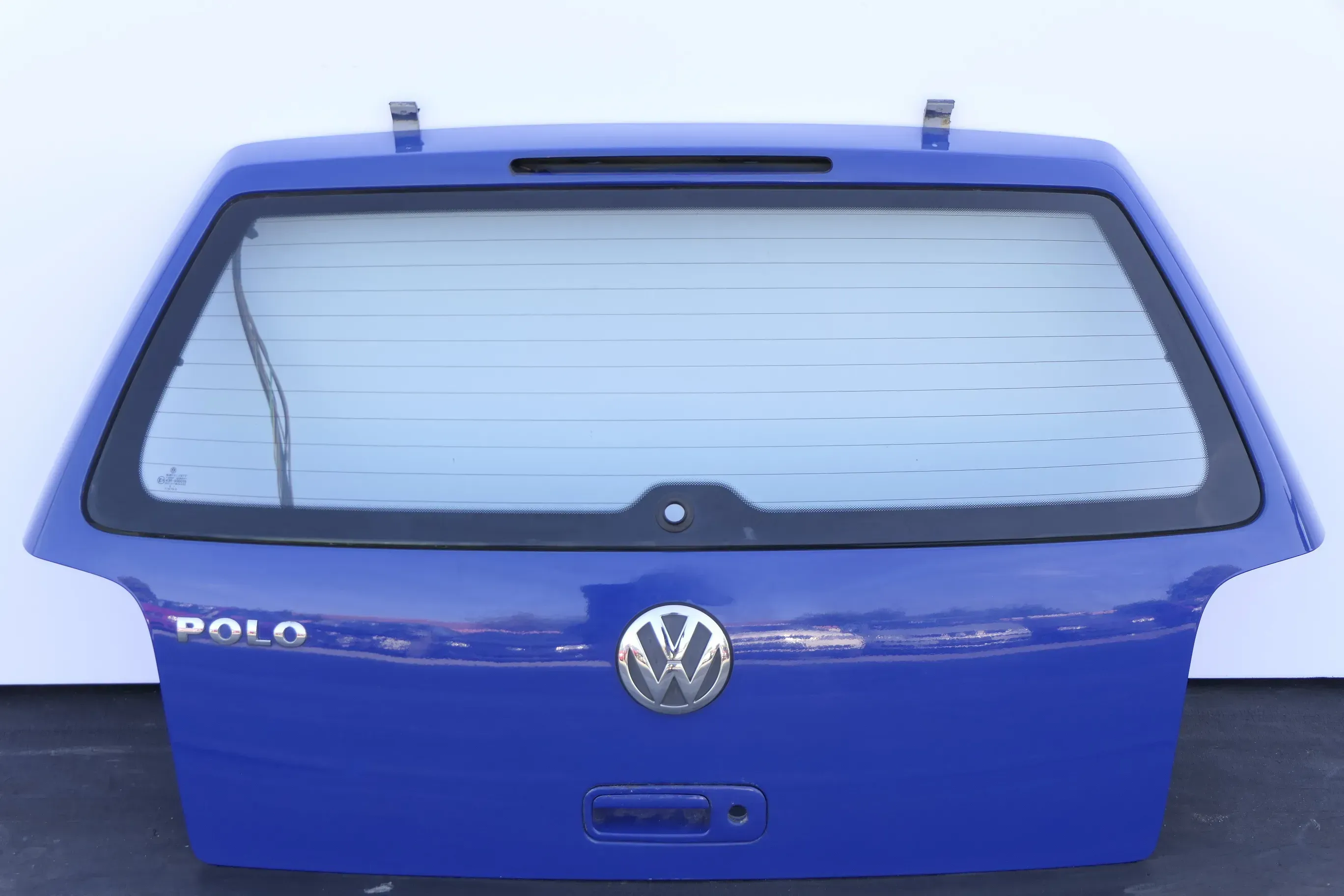 VW Polo 6N2 Heckklappe Klappe hinten Kofferraumklappe blau LA5C surfblue Scheibe - Bild 1
