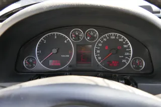 VW Passat 3C Tacho Tachometer 234.000km 3C0920870Q Diesel TDI - Bild 1