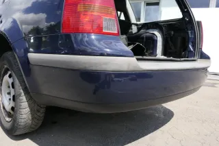 VW Golf 4 Kombi Avant Stoßstange hinten Heckstoßstange Stoßfänger blau LA5G perl - Bild 4