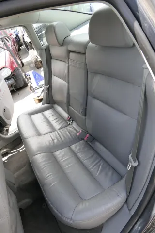 VW Passat 3BG Limousine Sitz Rückbank Rücksitzbank Sitzfläche Sitze Leder grau - Bild 1