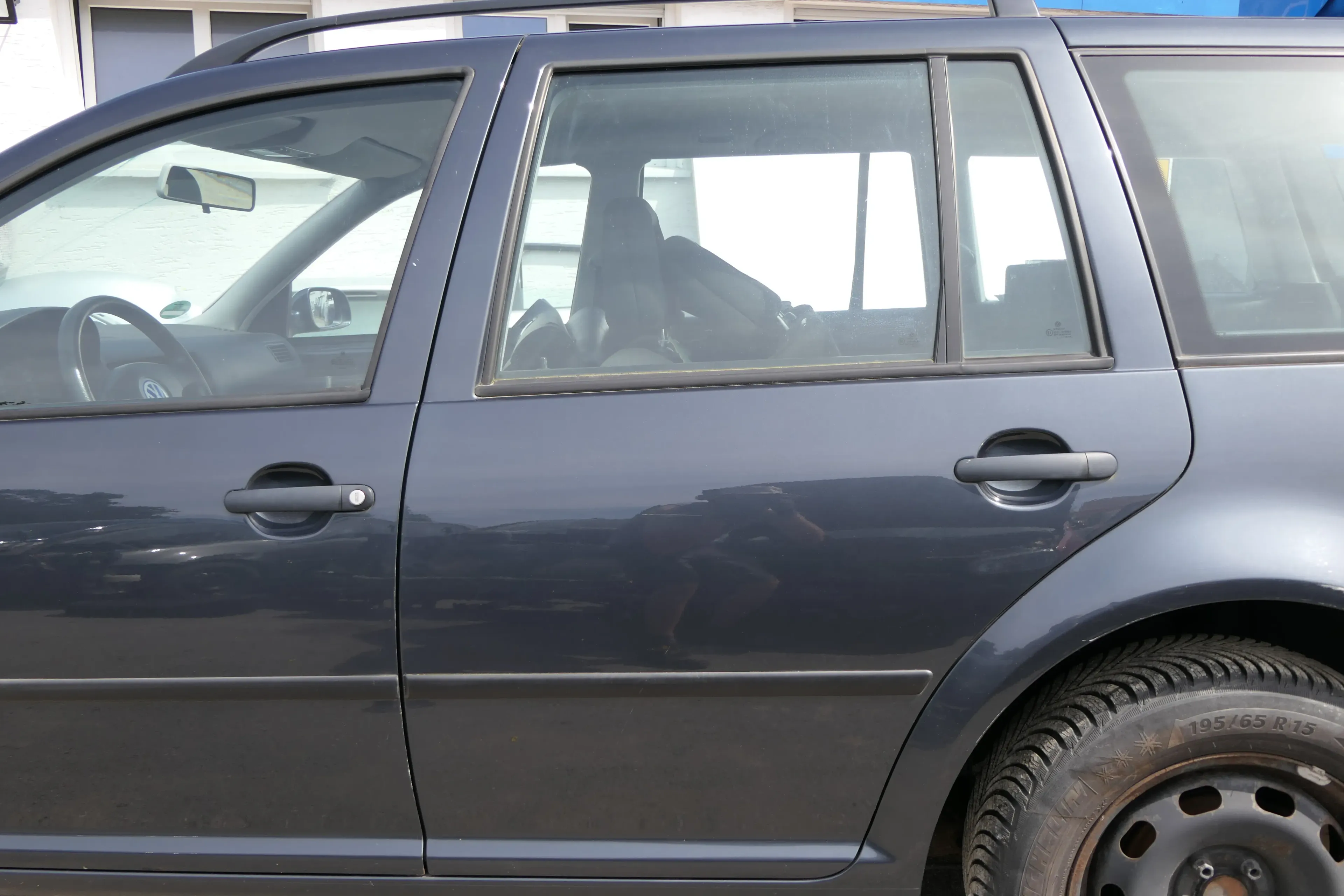 VW Golf 4 Bora Tür hinten links nur Kombi / Variant grau LC7V - Bild 1