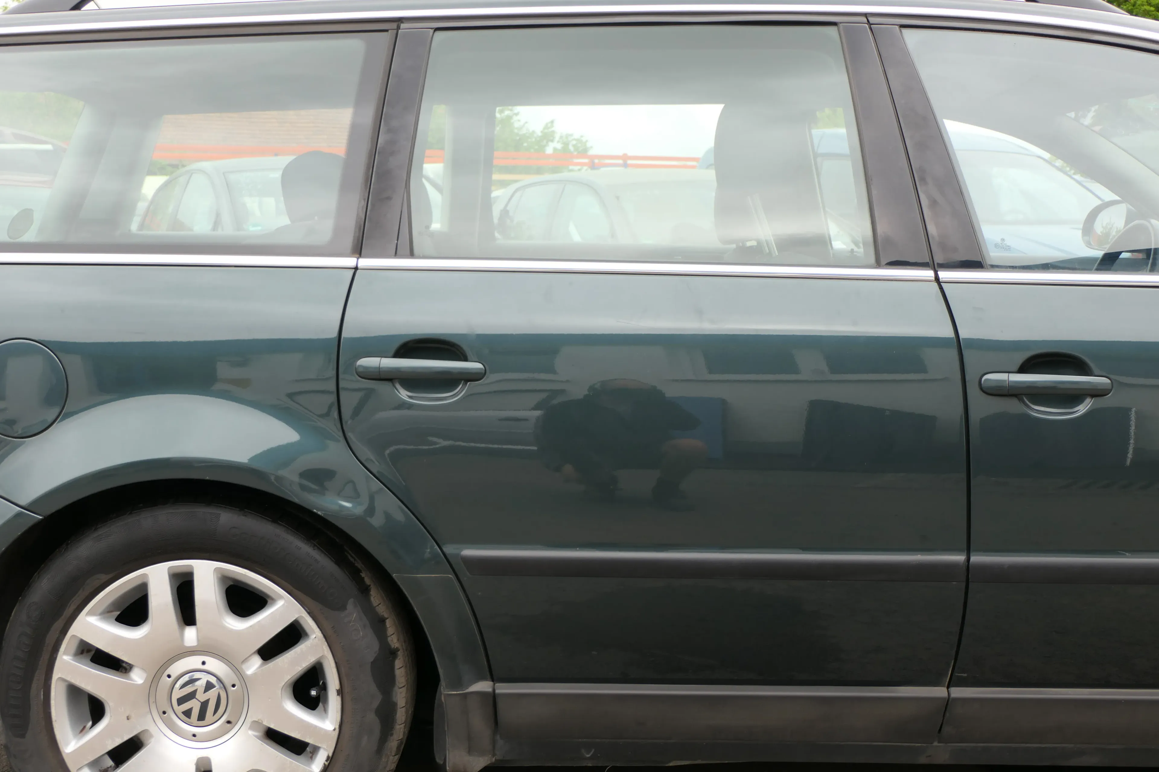 VW Passat 3B 3BG Kombi Variant Tür hinten rechts grün LD6S - Bild 1