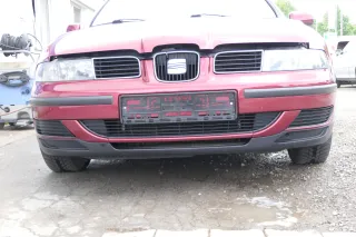 Leon 1M Toledo Stoßstange vorne Stoßfänger Grill rot LS3R - Bild 3