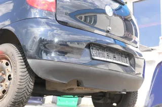 VW Fox 5Z Stoßstange hinten Stoßfänger schwarz L041 uni Heckstoßstange - Bild 6