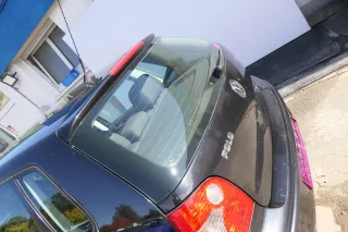 VW Polo 9N3 9N Heckklappe Kofferraumklappe Klappe schwarz LC9Z - Scheibe - Bild 4