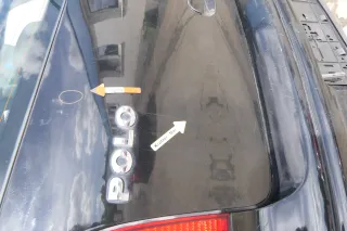 VW Polo 9N3 9N Heckklappe Kofferraumklappe Klappe schwarz L041 - Scheibe - Bild 6