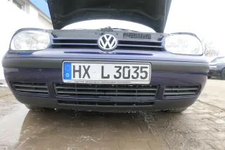 VW Golf 4 Stoßstange vorne Stoßfänger vorn vorne blau LB5N indigoblau blau indig - Bild 1