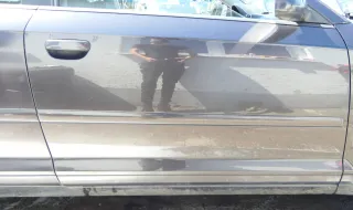 Audi A3 8P 2/3-Türer Tür vorne rechts Beifahrertür Türblatt grau braun LZ7L - Bild 1