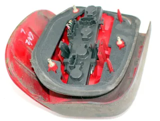 VW Polo 6N2 Rücklicht Rückleuchte Hecklicht Heckleuchte hinten links rot - Bild 2