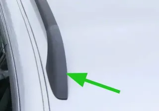 VW Passat 3B 3BGKappe Abdeckung für Dachreling Reling Dach vorne rechts schwarz - Bild 1