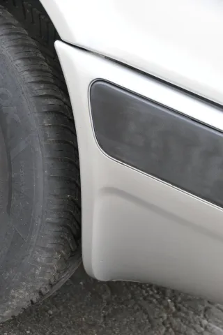 Audi 80 8C Stoßstange vorne Frontstoßstange Stoßfänger grau LY7T - Gitter - Bild 15