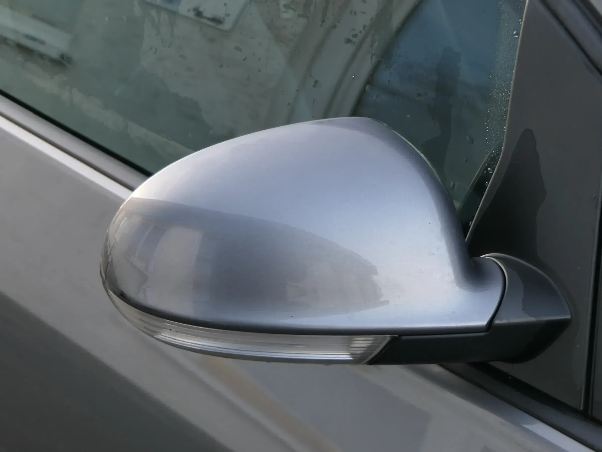 VW Golf 5M1 Plus elektrischer Spiegel rechts Blinker grau LA7T - Bild 1