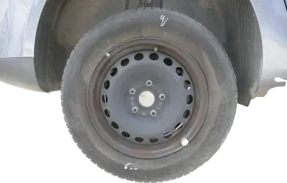 VW Golf 5 6 Touran Sommerreifen Reifen Felgen 195/65 R15 91V Caddy    5-6mm - Bild 5