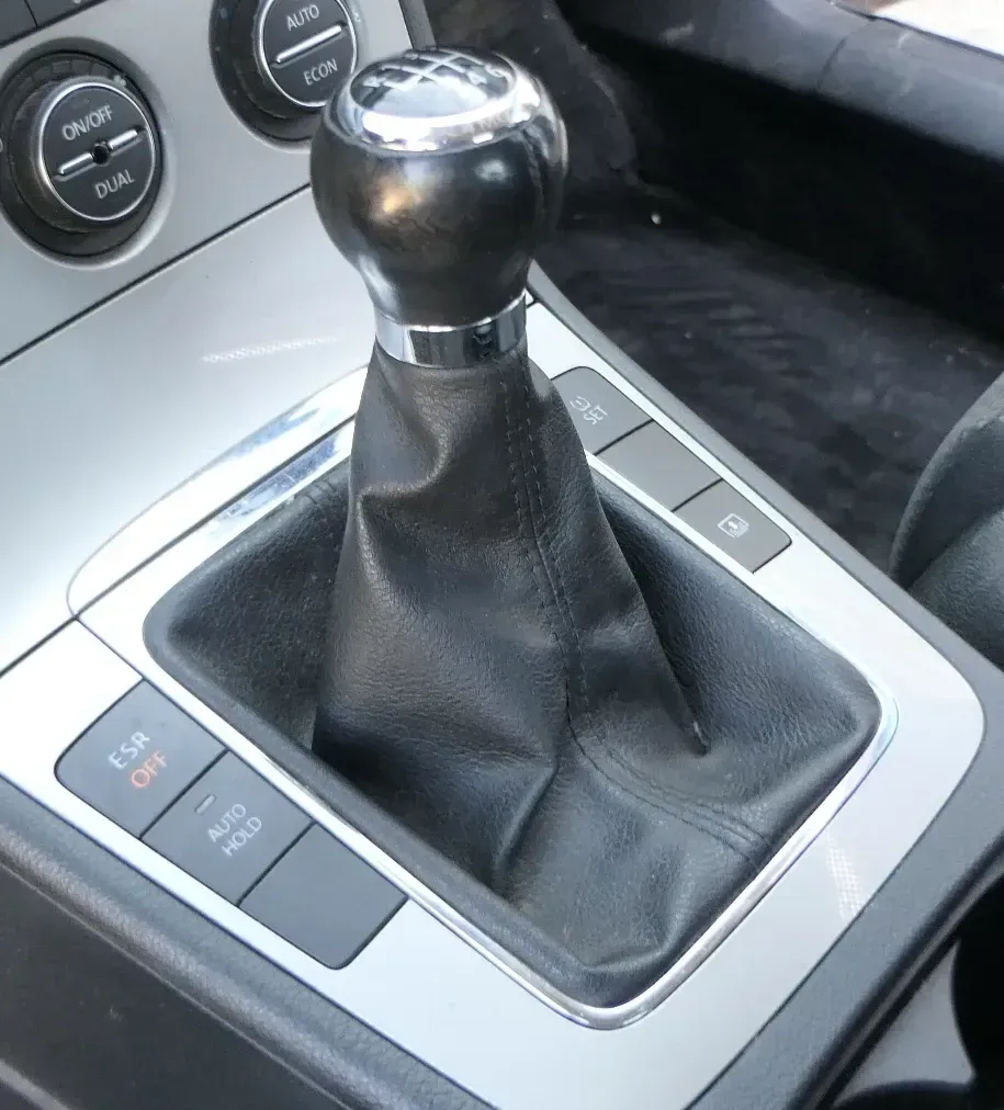 VW Passat 3C 6-Gang Schaltknauf Schaltsack Schaltung Schaltknüppel 4-Motion - Bild 1