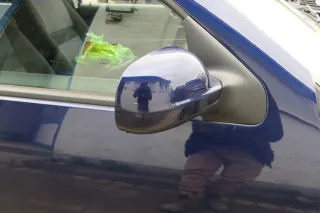 VW Golf 4 Bora elektrischer Spiegel vorne rechts Außenspiegel blau LB5N Glas - Bild 5