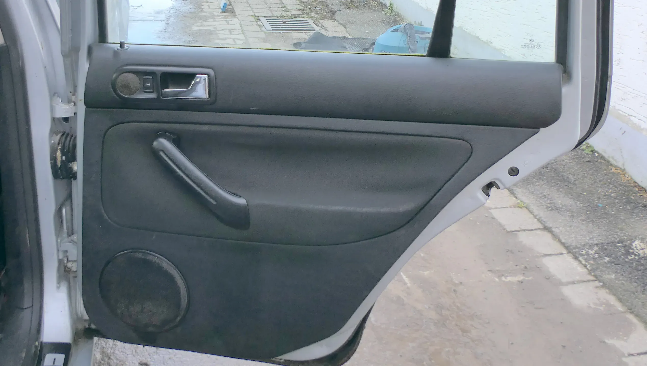 1x VW Golf 4 1J Kombi Türverkleidung Verkleidung Tür hinten rechts schwarz - Bild 1