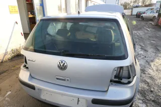 VW Golf 4 Limousine Heckklappe Kofferraumklappe Klappe hinten silber LB7Z ohnAnb - Bild 1