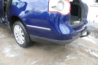 Passat 3C Kombi Stoßstange hinten Heckstoßstange Stoßfänger blau LD5Q PDC - Bild 3