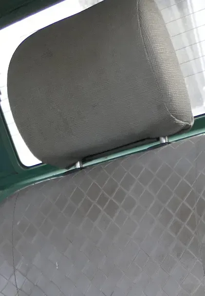VW T4 Sitz vorne links oder rechts Kopfstütze Kopfstützen grau Stoff - Bild 1