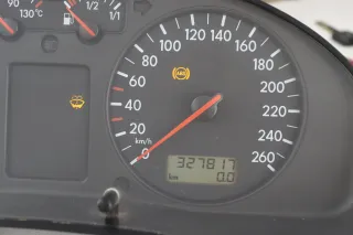 VW Passat 3B Tacho Tachometer Kombiinstrument 327.000km 3B0920800A TDI - Bild 3